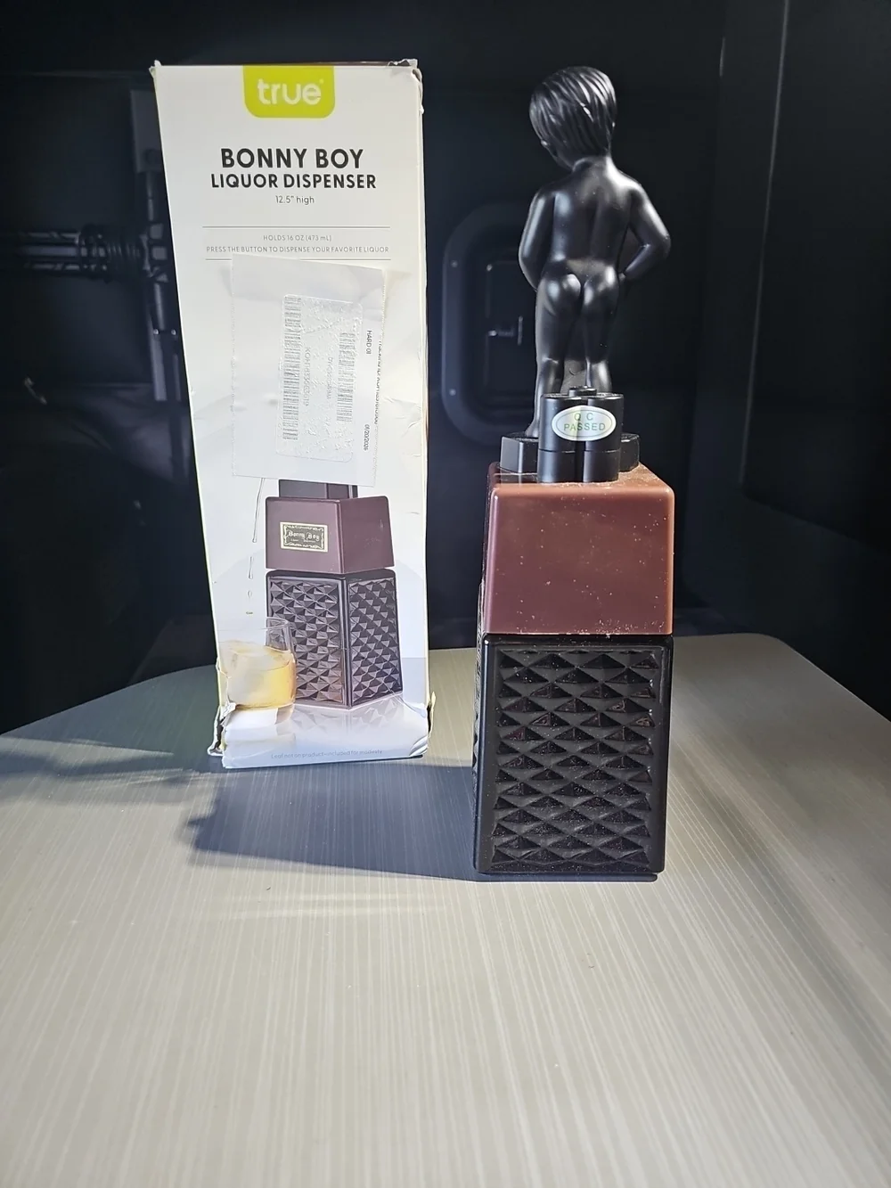Liquor Dispenser, Novelty Drink Dispenser for Whiskey,‎ Bourbon, Bonny Boy OPEN